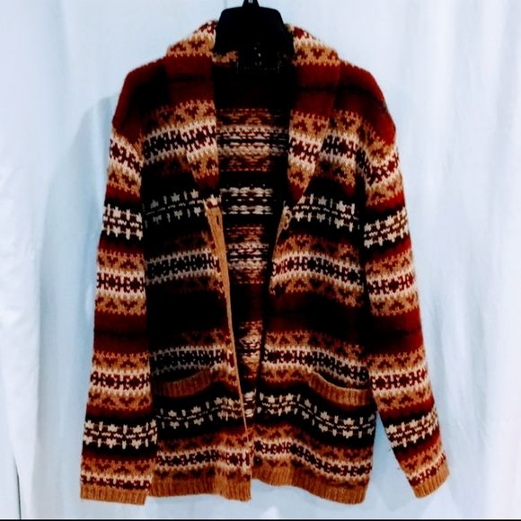 Embassy Row Sweaters - 100% pure new wool cardigan medium Embassy Row